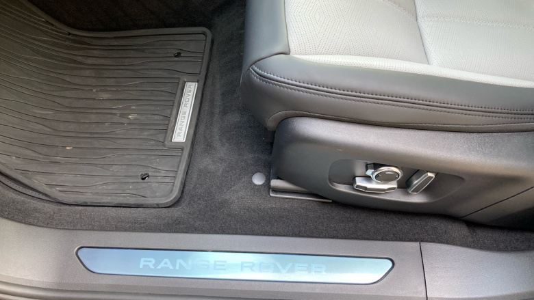 Land Rover Range Rover Evoque 2.0 D200 Autobiography 5dr Auto [Revised] Diesel Hatchback